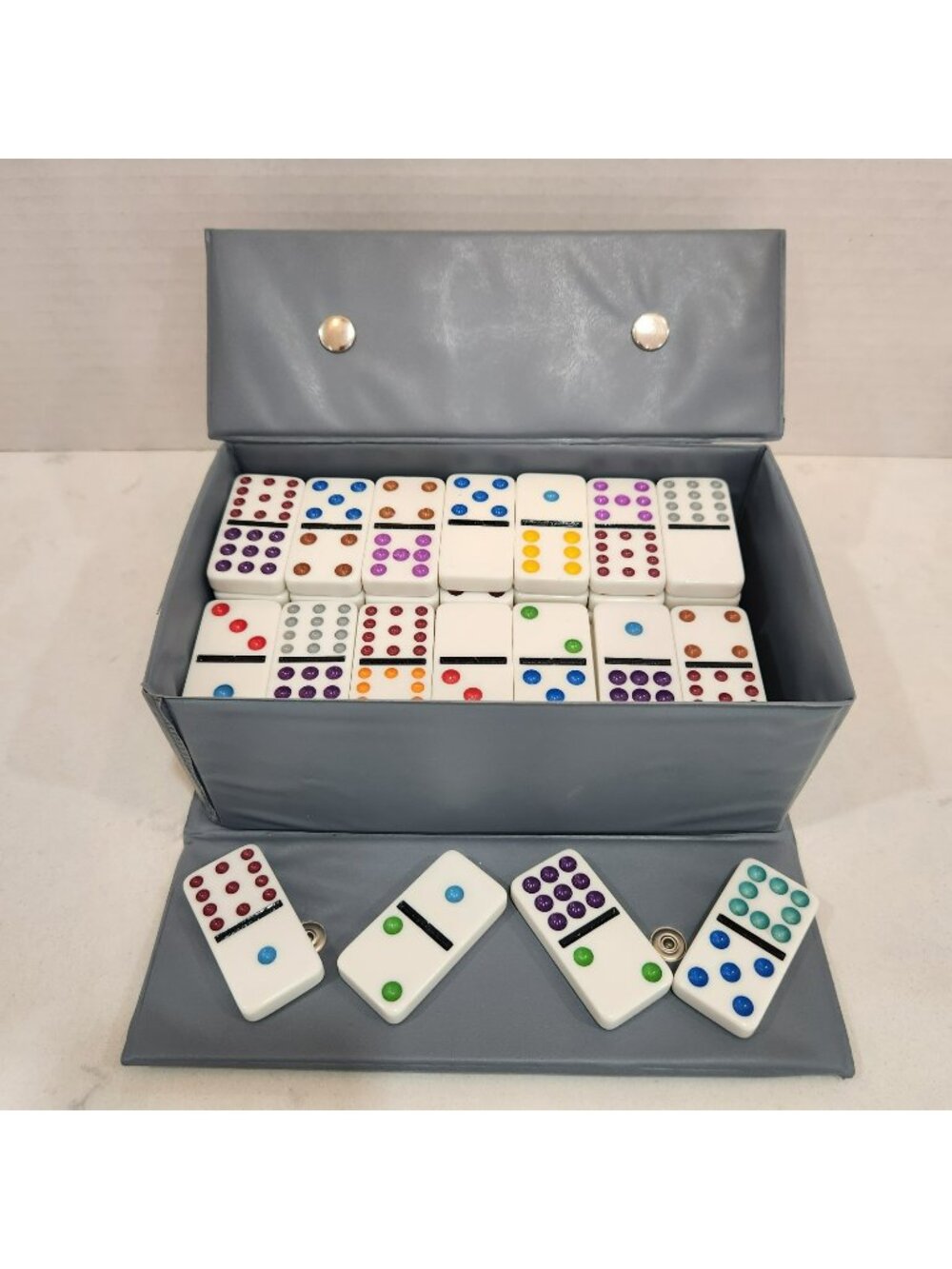 Vintage Cardinal Mexican Train Dominoes Set 96 Tiles Vinyl Carry Case Complete